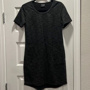 Short sleeve dress with pockets